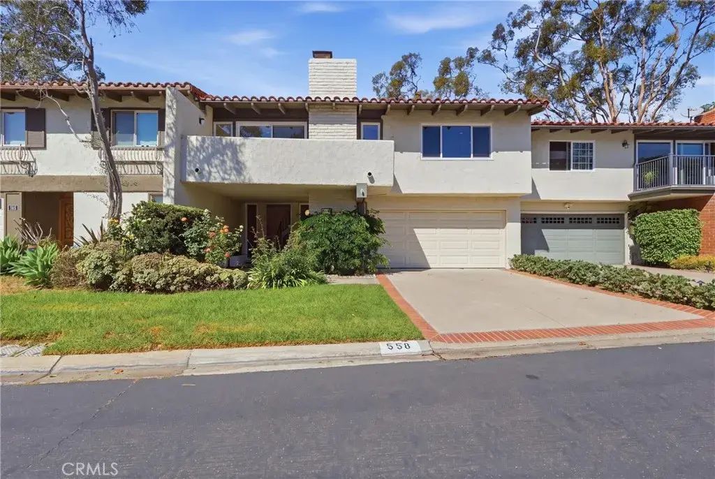 558 Vista Flora, Newport Beach