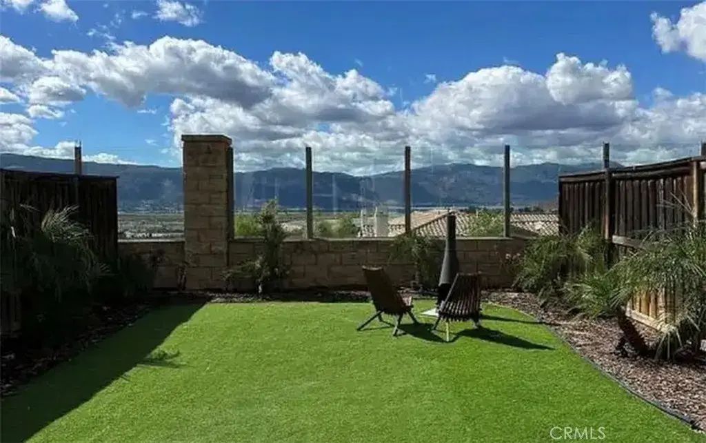 15423 Park Point, Lake Elsinore