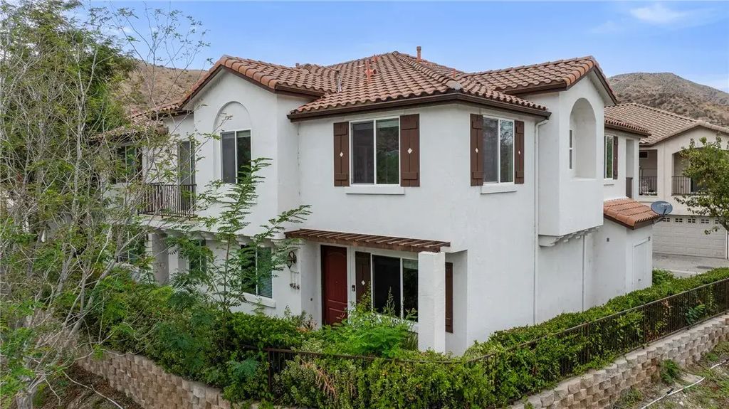 28024 Catherine, Canyon Country