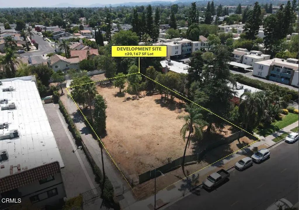 5808 Etiwanda, Los Angeles