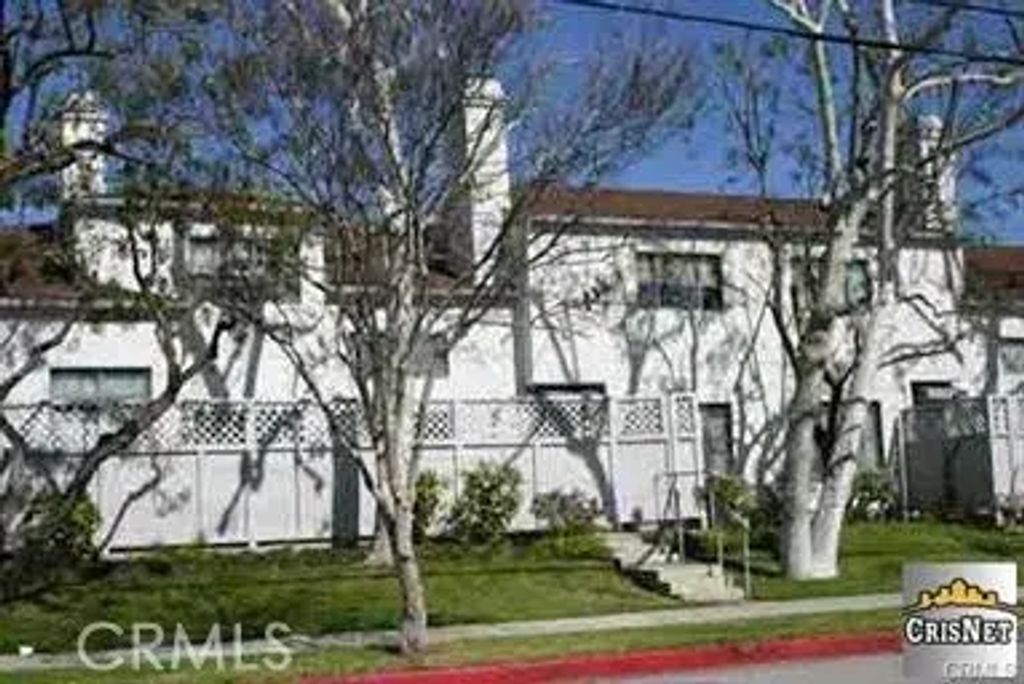 16857 San Fernando Mission Boulevard, Granada Hills