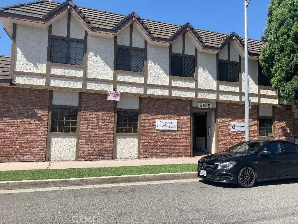 5665 Whitnall, North Hollywood