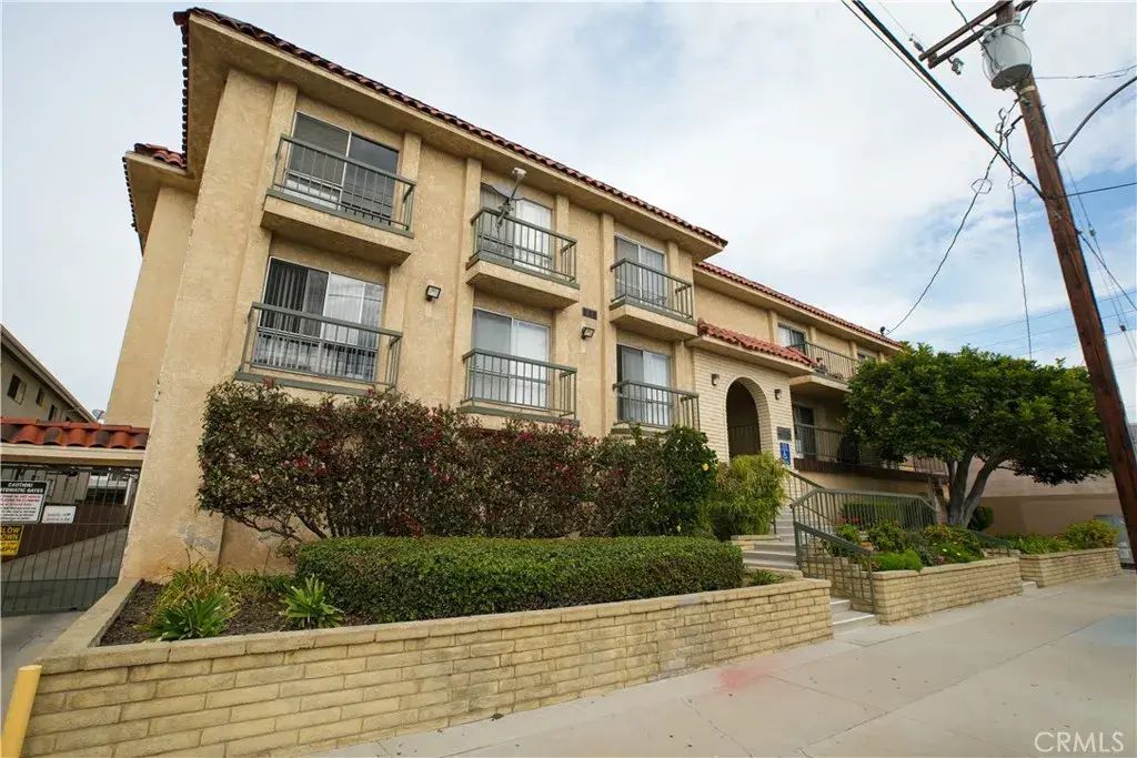 4015 W 137th Street 112, Hawthorne