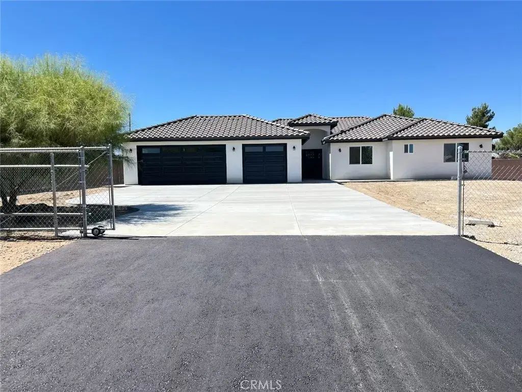 10674 Victor Avenue, Hesperia