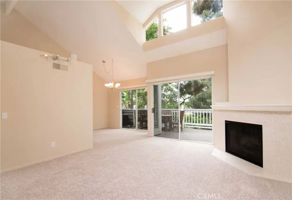 750 Wesleyan Bay 6, Costa Mesa