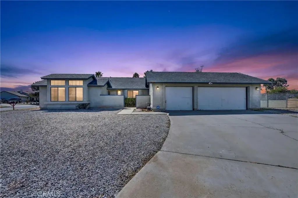 12776 Wagon Wheel, Victorville