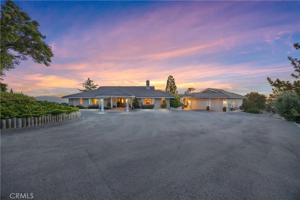 30300 Piebald Court, Tehachapi