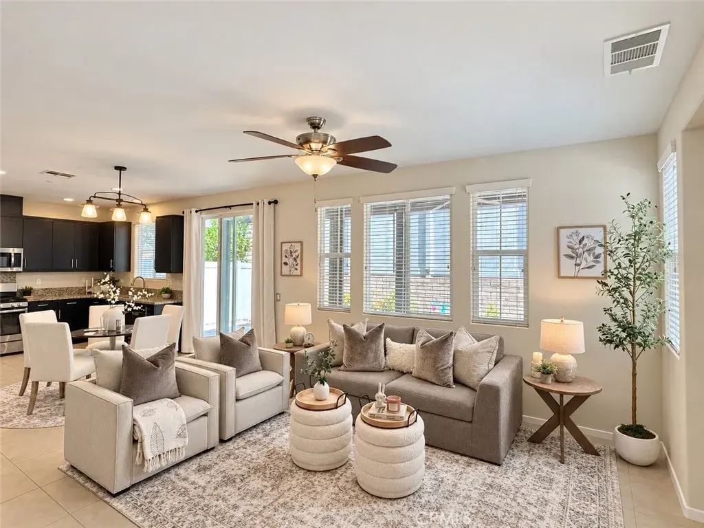 28074 Calle Estrella, Temecula