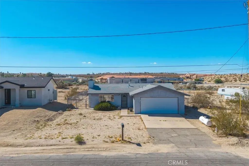 6574 Lupine, 29 Palms