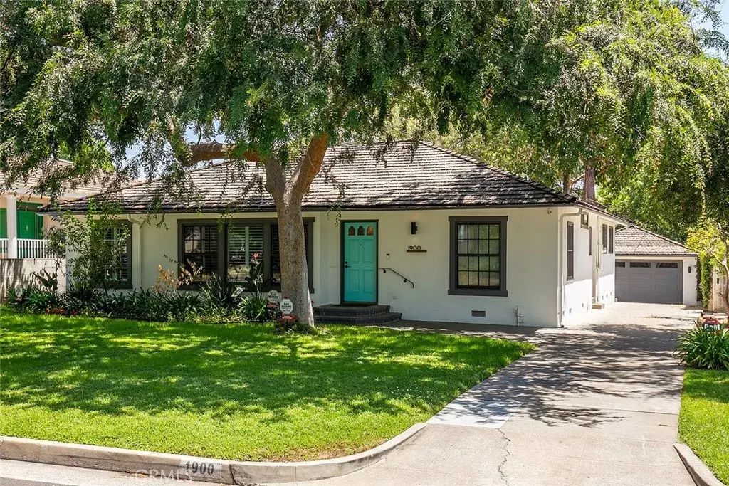 1900 Sycamore Drive, San Marino