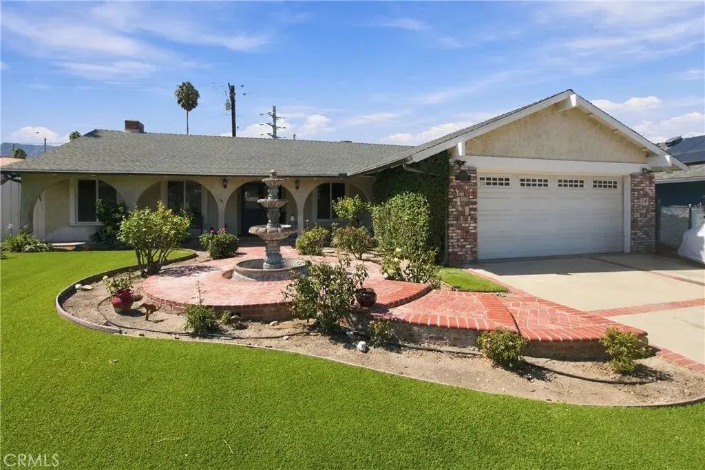 24701 Fourl, Newhall