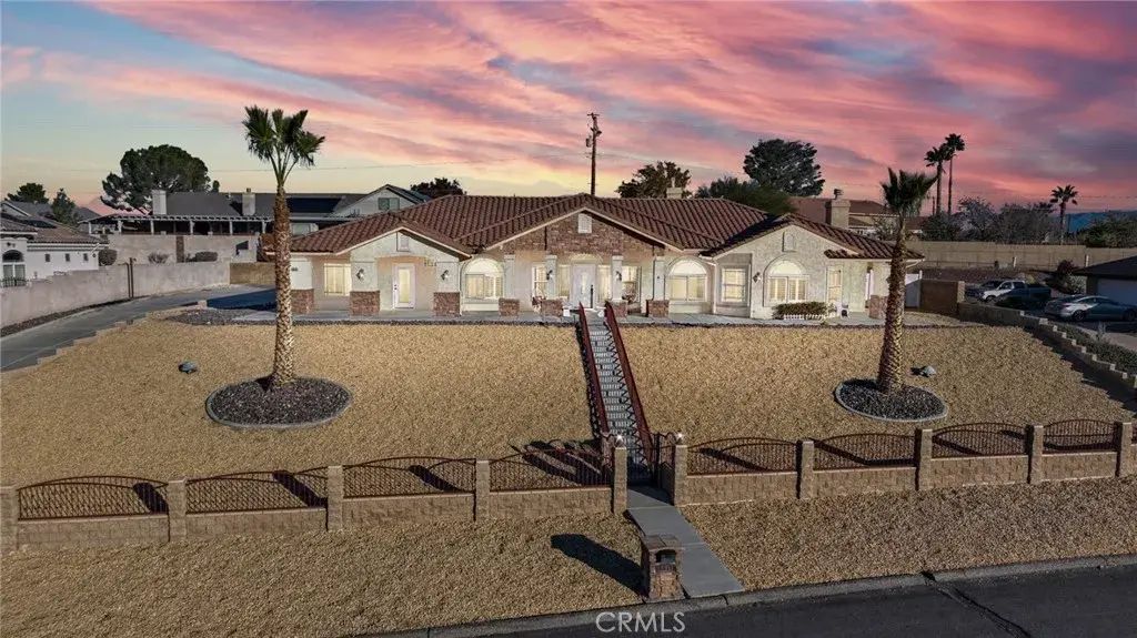 13519 Sunset, Apple Valley