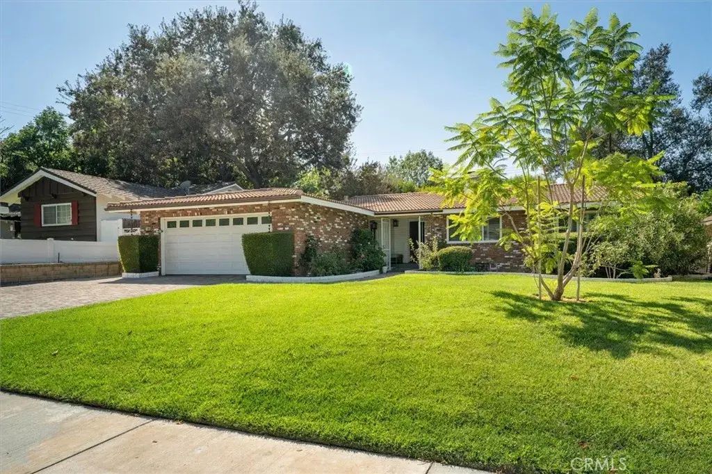 25065 Highspring Avenue, Newhall
