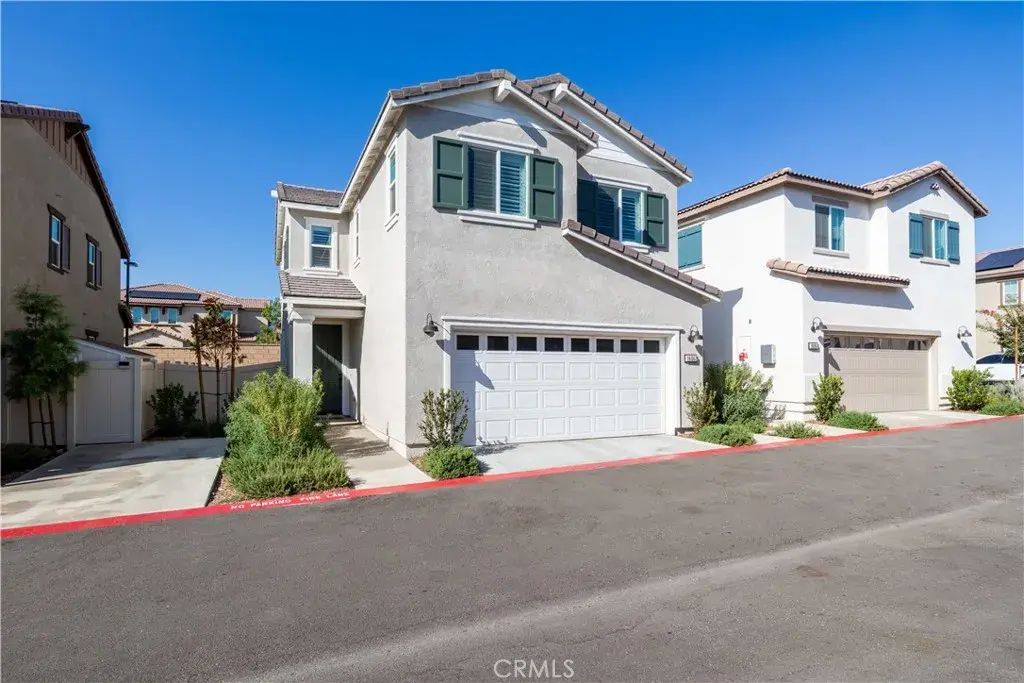 16062 Olivas Lane, Fontana