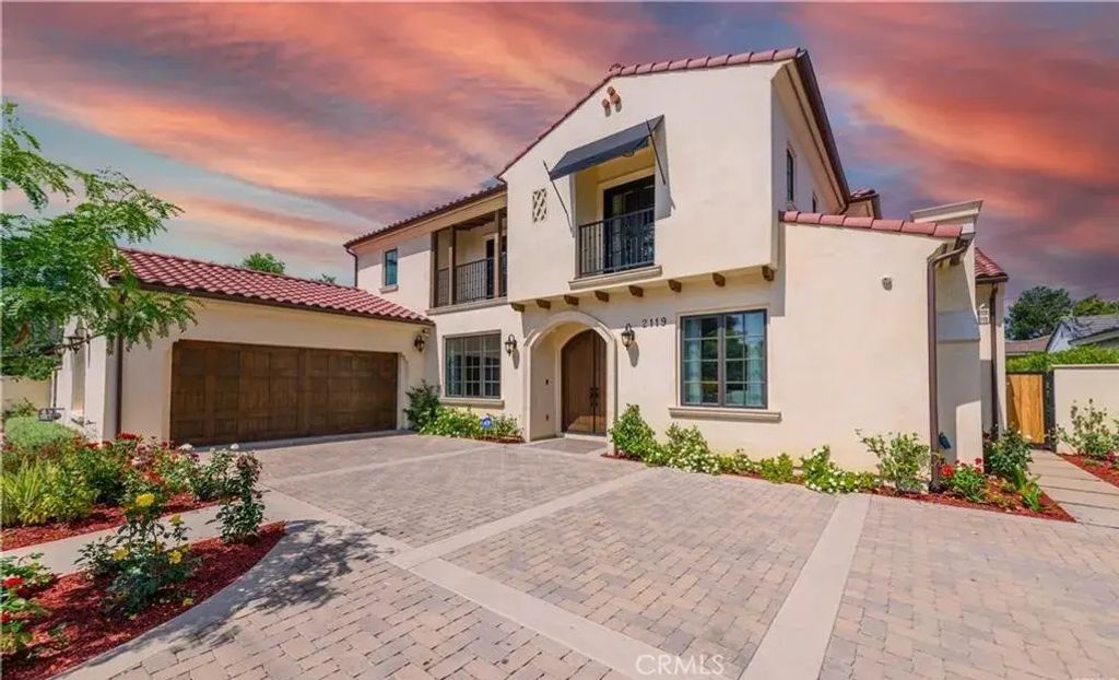 2119 Holly, Arcadia