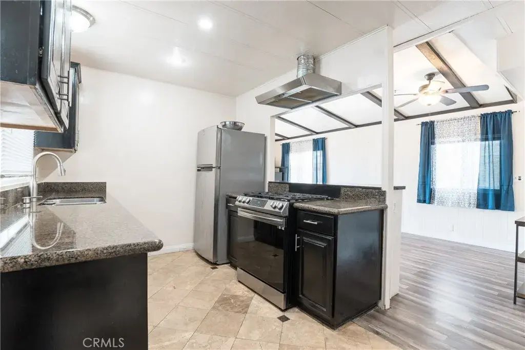 17705 S Western 118, Gardena