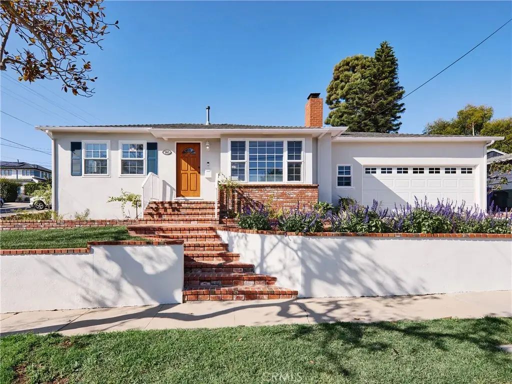 303 E Walnut, El Segundo