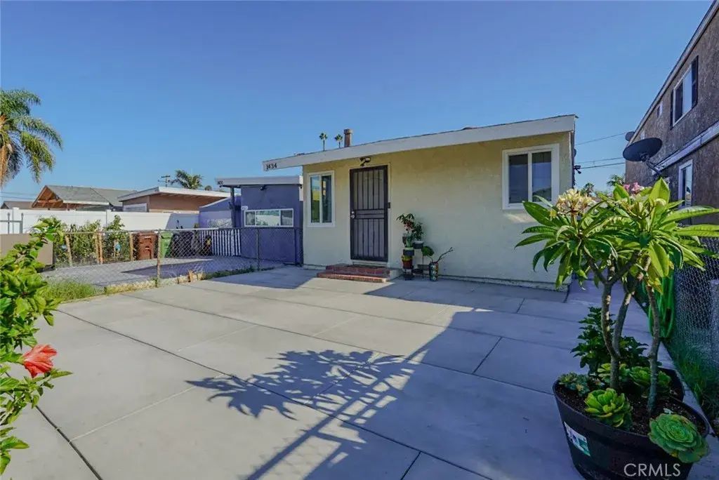 1434 W 153rd, Compton