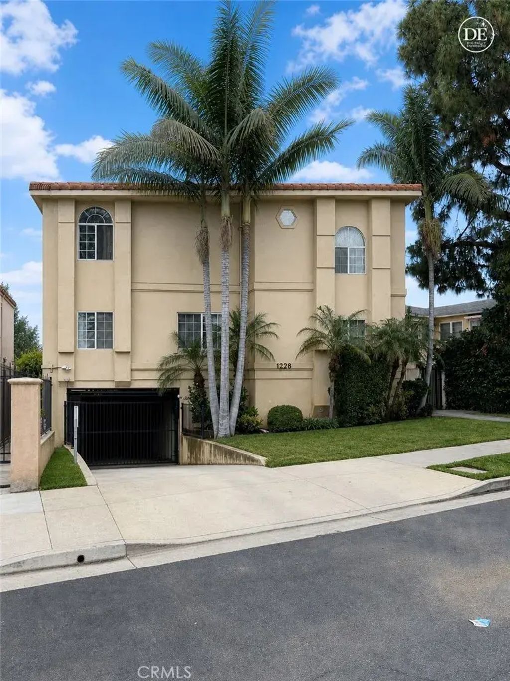 5228 Vantage 6, Valley Village
