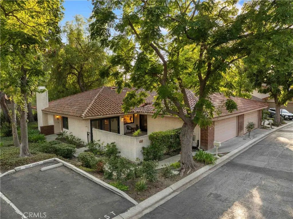 4042 Stoneriver Court, Westlake Village