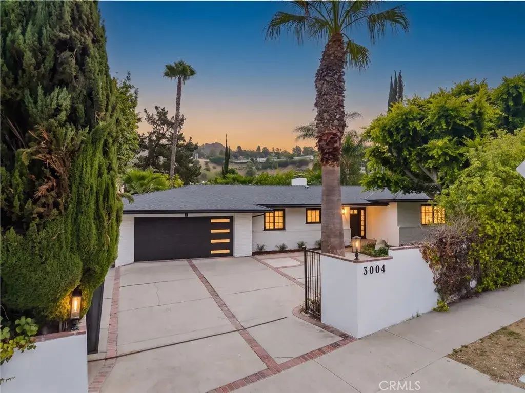 3004 Laurel Canyon Boulevard, Studio City