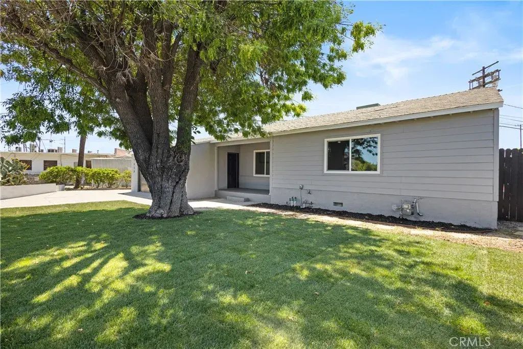 7629 Arcola Ave, Sun Valley