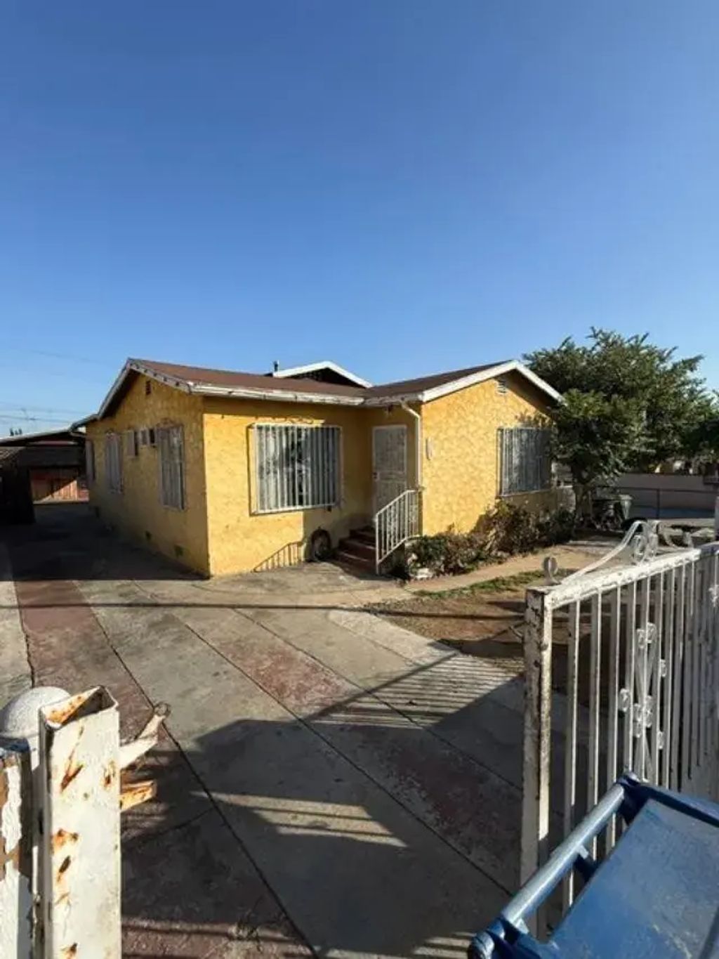 440 N Ezra Street, Los Angeles