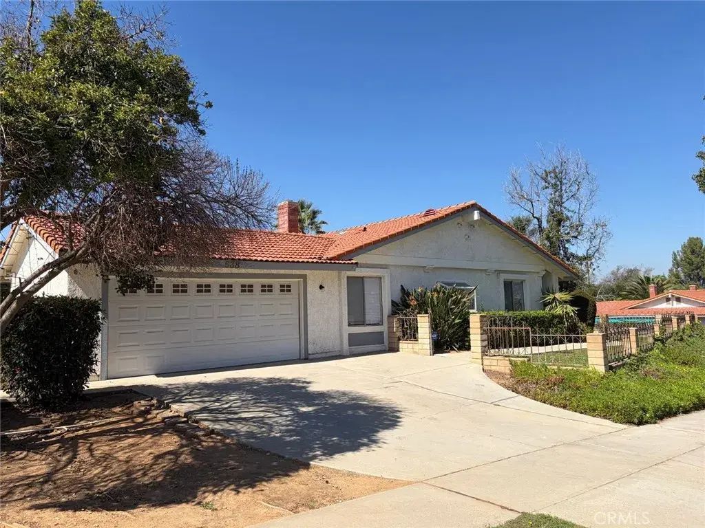 538 Iris Street, Redlands