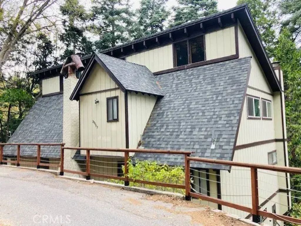 27957 Lakes Edge, Lake Arrowhead