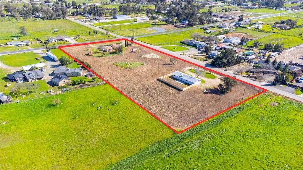 34937 Avenue 13 1/2, Madera