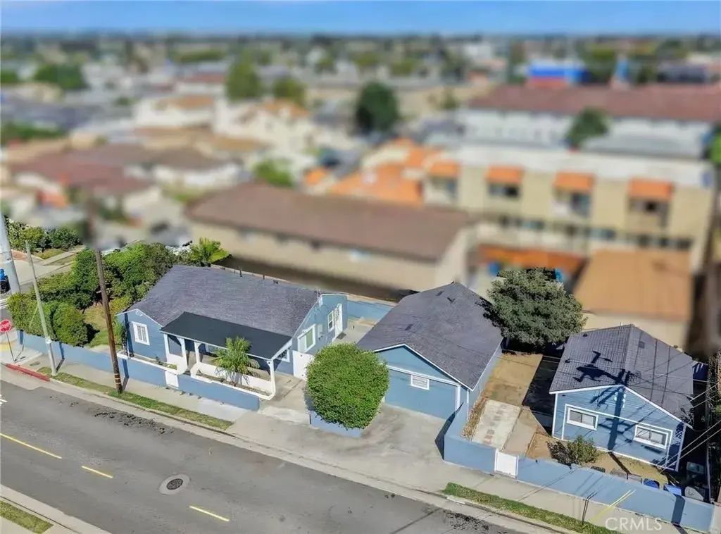 17202 Grevillea, Lawndale