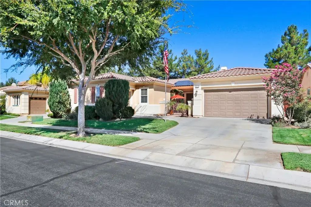36220 Eagle, Beaumont