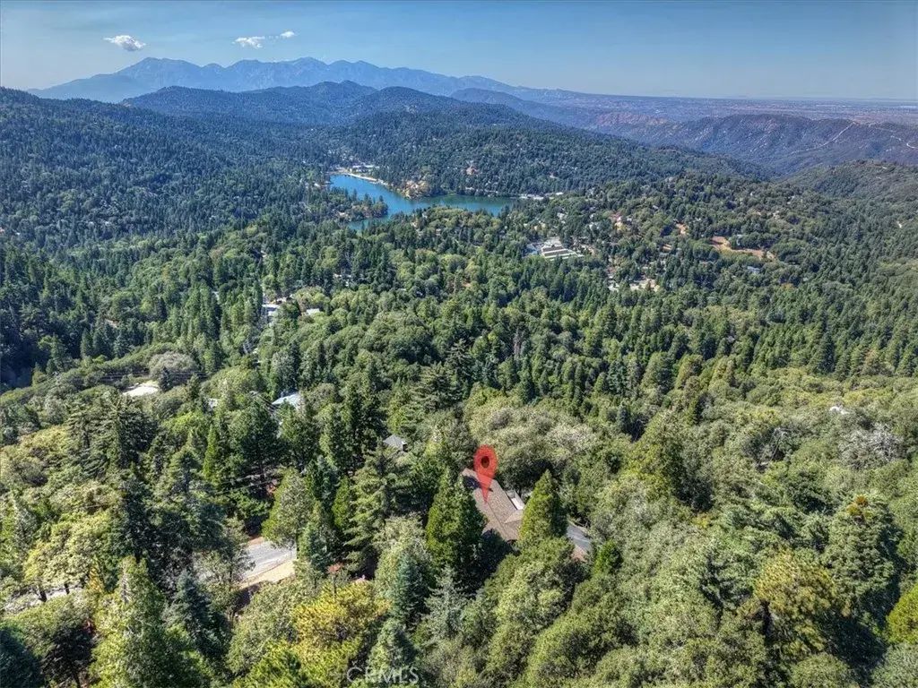 815 Chamois, Crestline