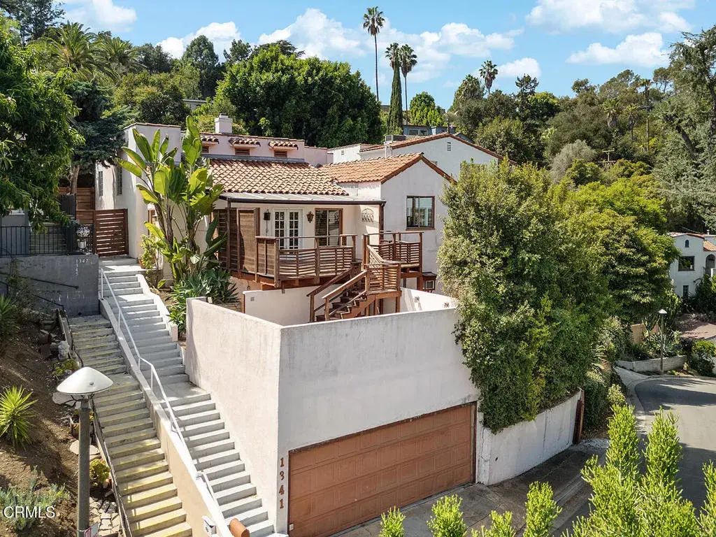 1341 Cambridge Drive, Glendale