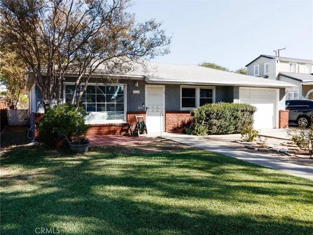 1227 Grove, Fullerton