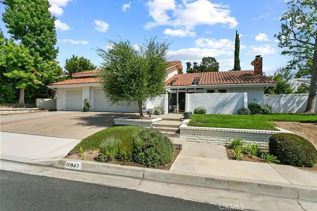 10942 Harrogate Place, North Tustin