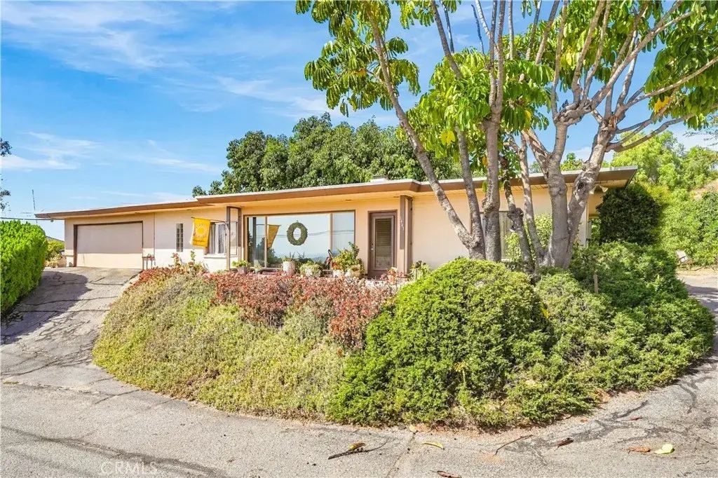 1441 Vista Del Valle Way, La Habra Heights