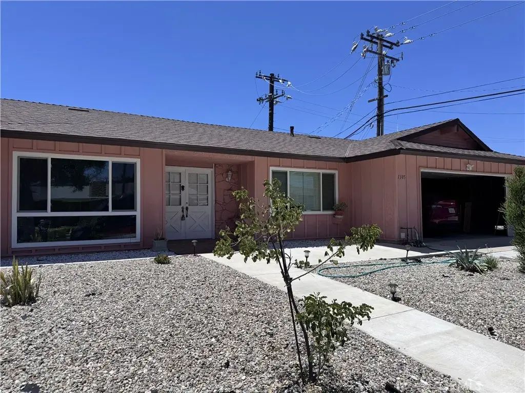 1305 Feather, Thousand Oaks