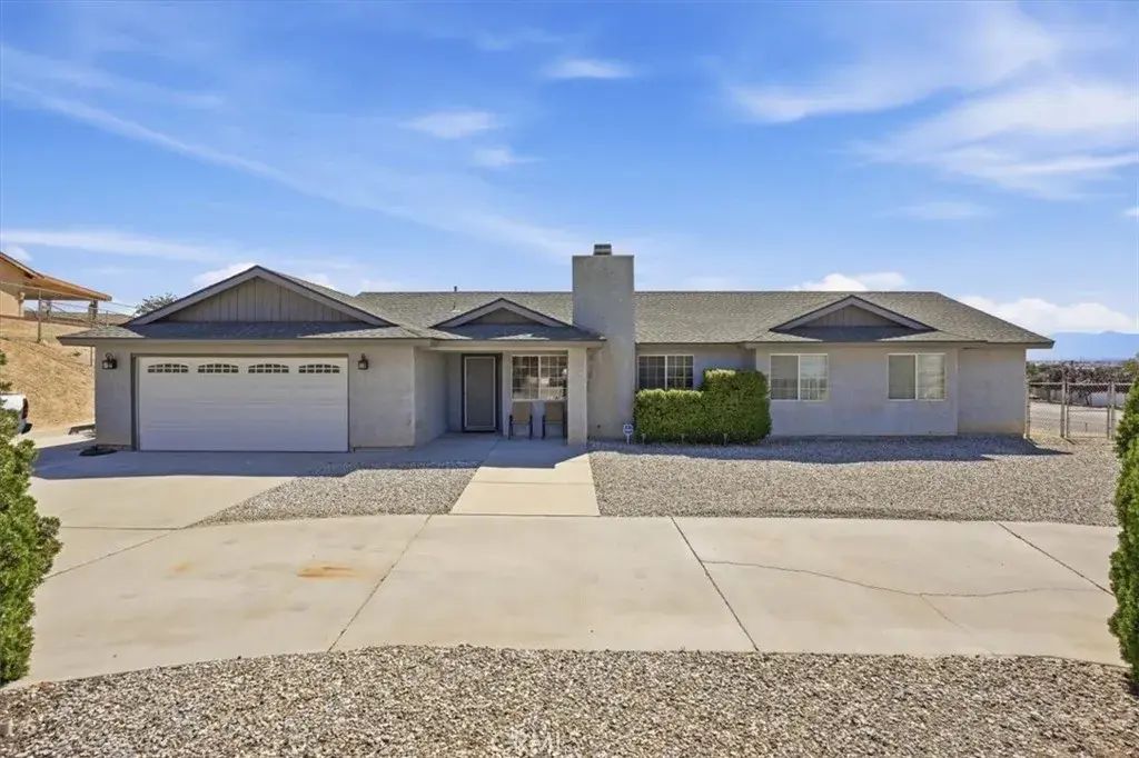 14951 Deerfield, Victorville