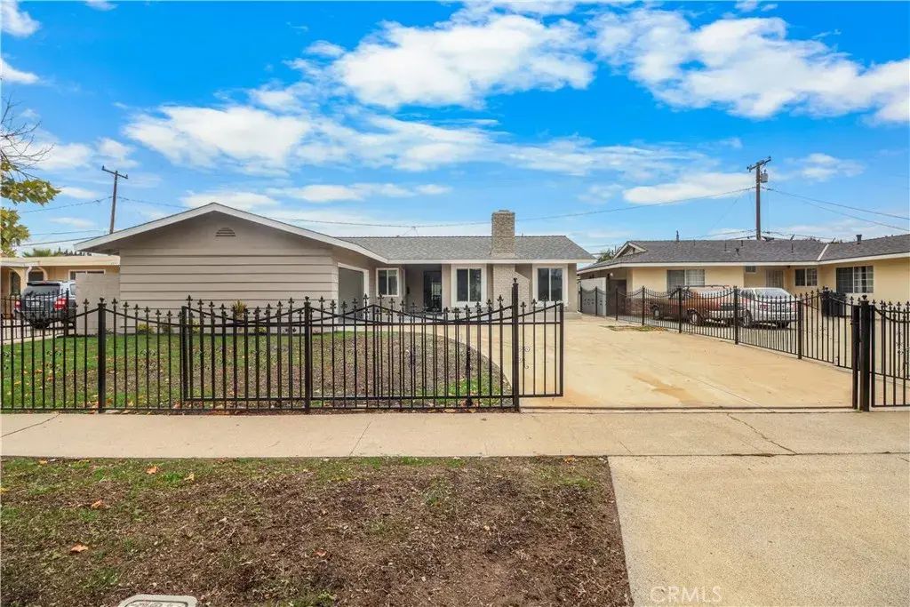 2041 S Pacific, Santa Ana
