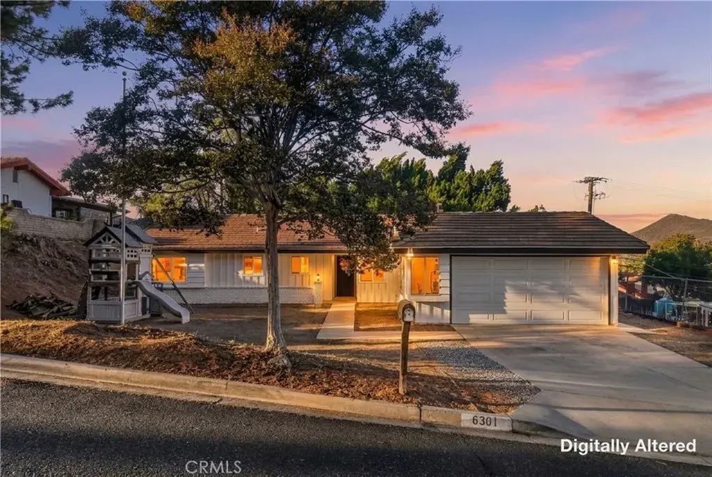 6301 Avenue De Palma, Jurupa Valley