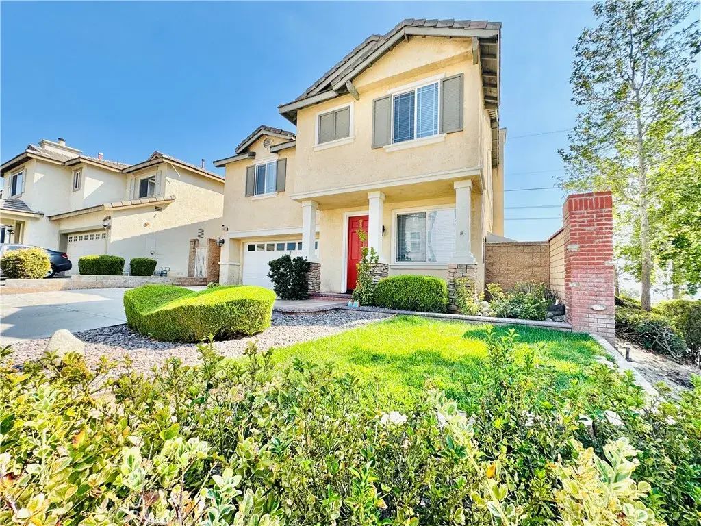 14619 Bison, Fontana