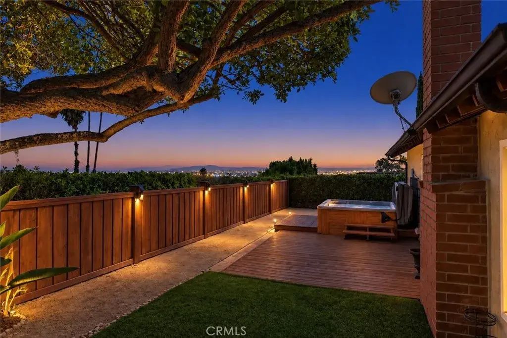 11528 Amigo Avenue, Porter Ranch