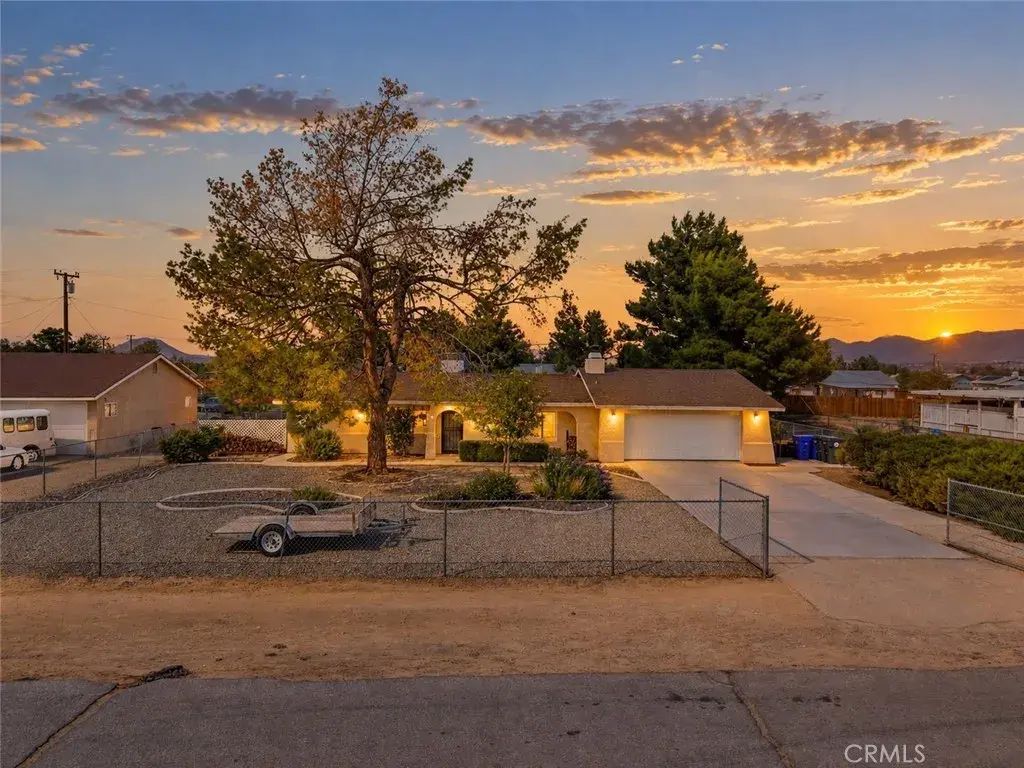 22272 Klickitat Avenue, Apple Valley