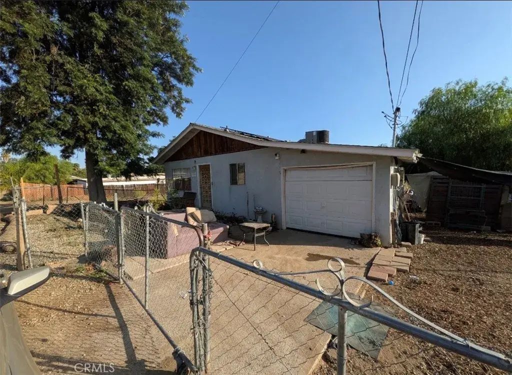 23701 Norma, Canyon Lake