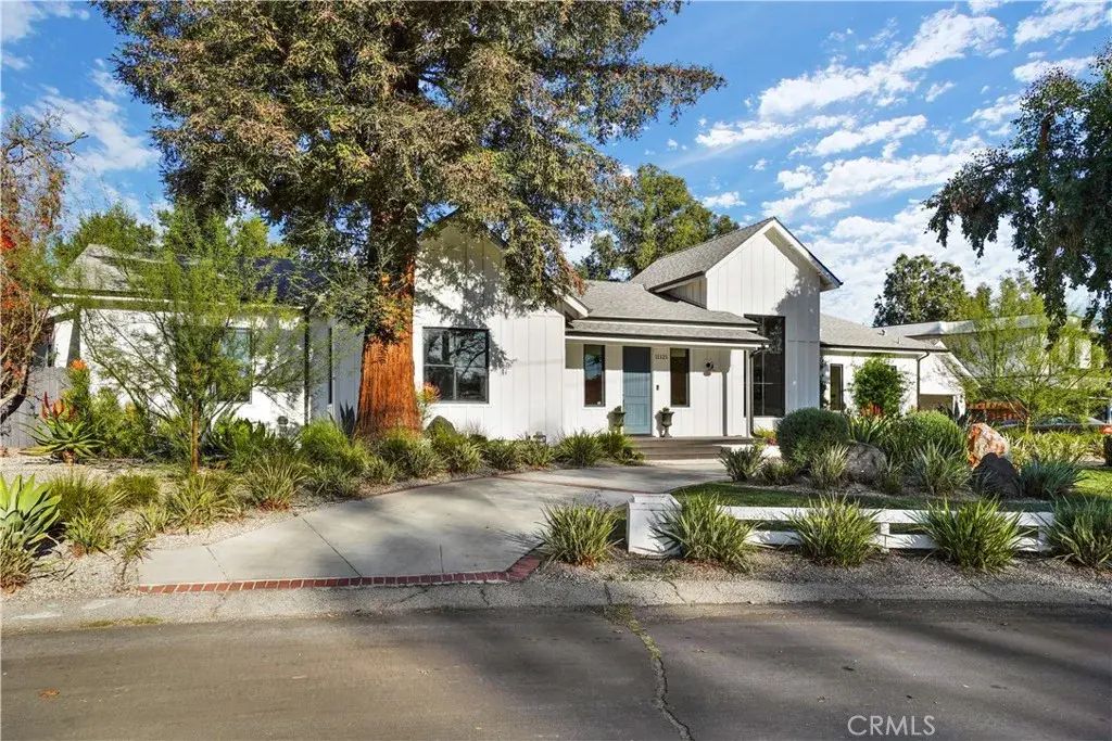 11121 Valley Spring Lane, North Hollywood