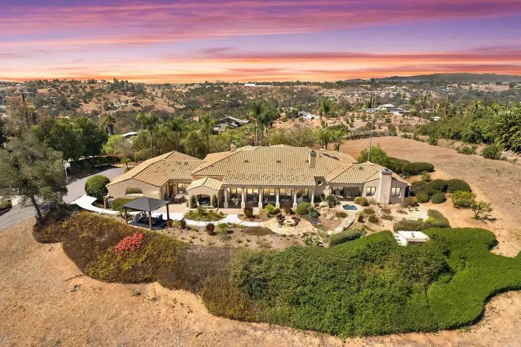 2258 Gird Rd, Fallbrook