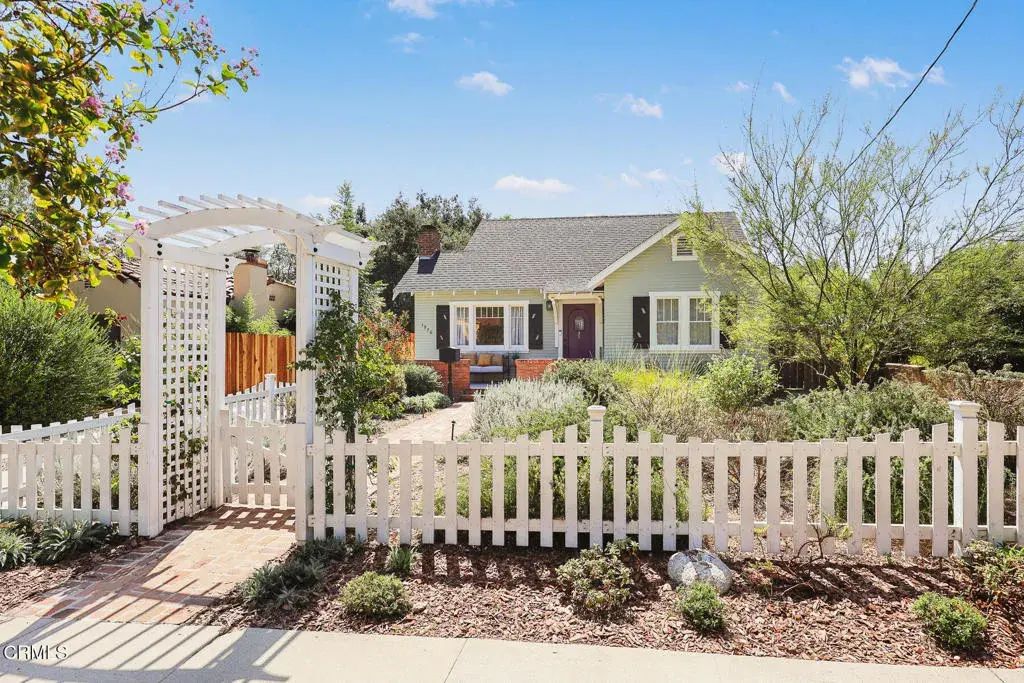 1976 Garfias Drive, Pasadena