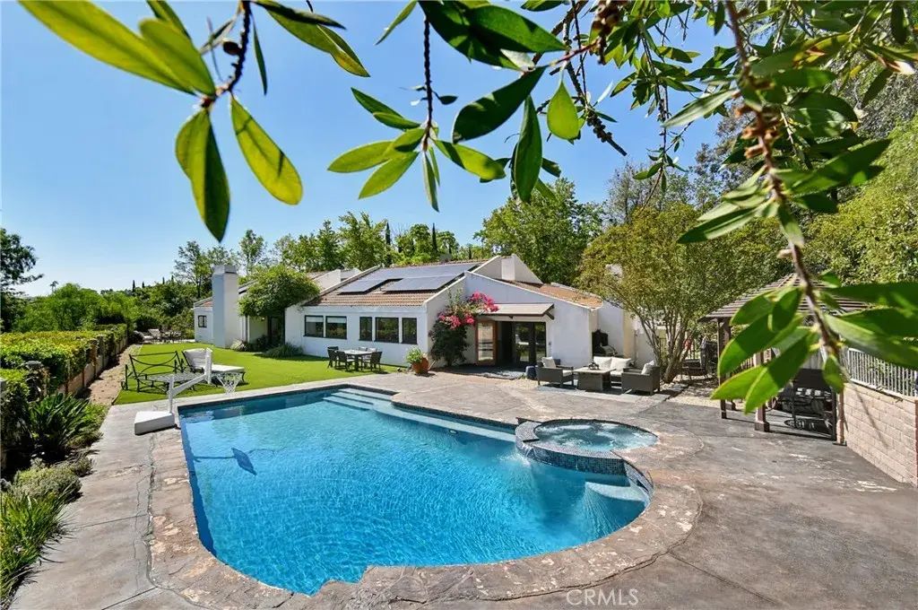 191 Dapplegray, Bell Canyon