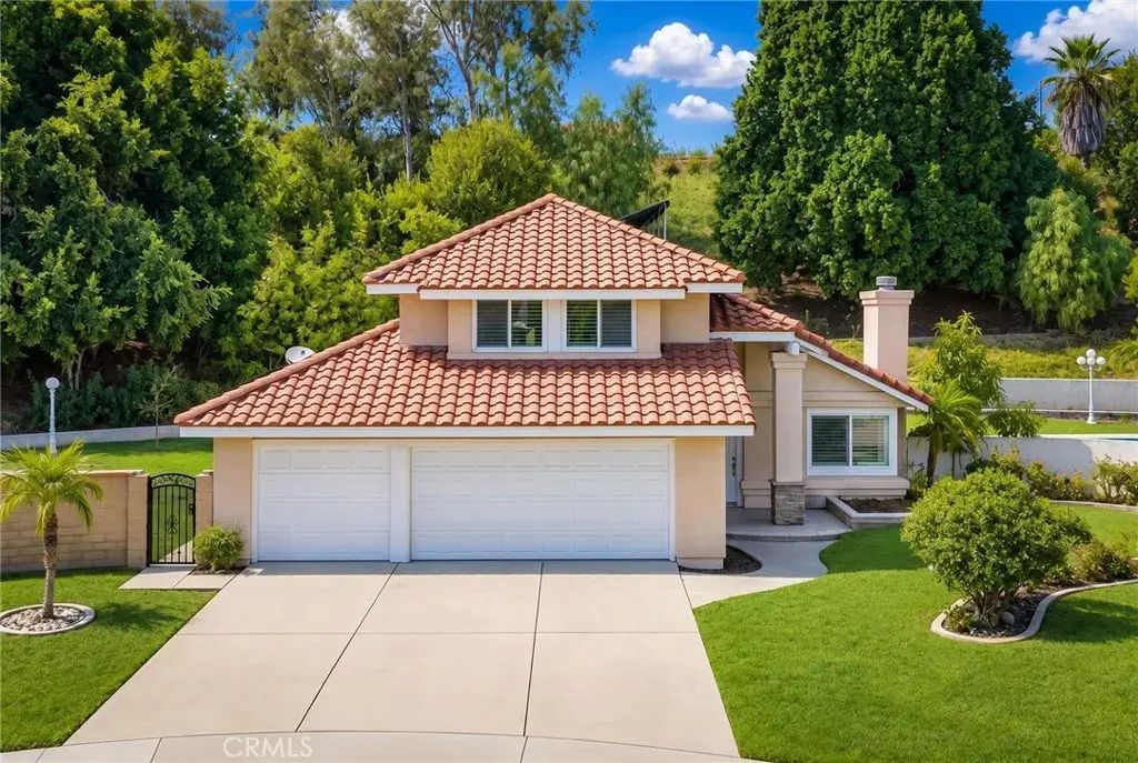 686 Dapple Gray Circle, Walnut